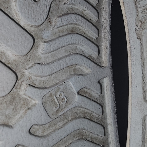 Native Shoes - Picture 6 of 7